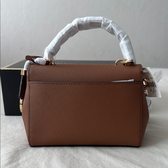 Brand New Michael Kors Xs Ava Handbag w/ Removable Crossbody Strap - Picture 5 of 11